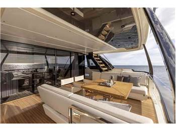 Ferretti yachts 1000