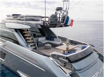 Riva Perseo 76