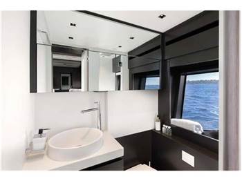 Riva Perseo 76
