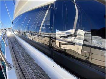 Ferretti yachts 550