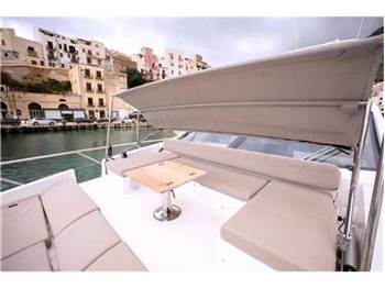 Azimut 66