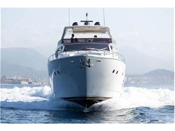 Ferretti yachts 800
