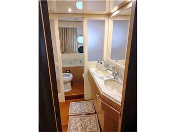 Ferretti yachts 830