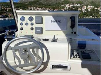 Ferretti yachts 780