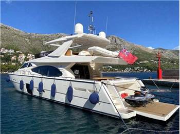 Ferretti yachts 780