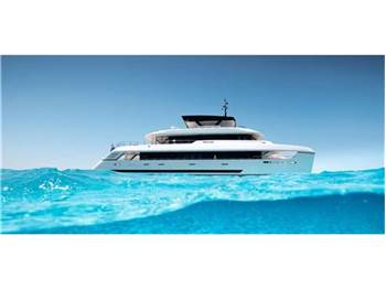 Silver yachts Reduce