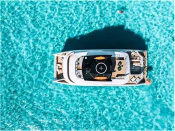 Silver yachts Reduce