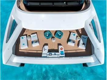 Silver yachts Reduce