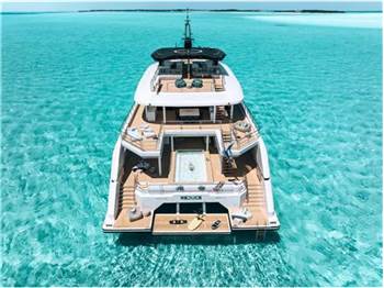 Silver yachts Reduce