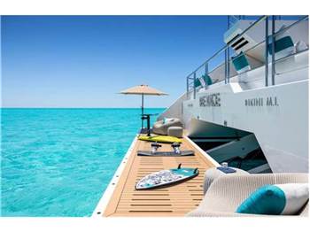 Silver yachts Reduce