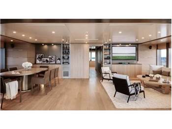 Silver yachts Reduce