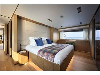 Ferretti yachts 1000