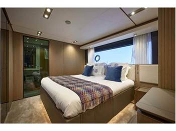 Ferretti yachts 1000
