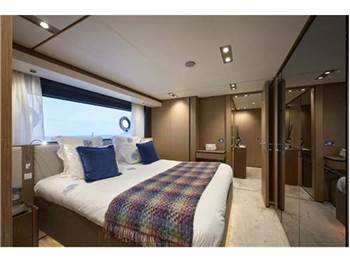 Ferretti yachts 1000