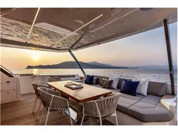 Ferretti yachts 920 piola