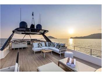 Ferretti yachts 920 piola