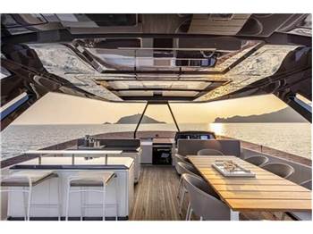 Ferretti yachts 920 piola