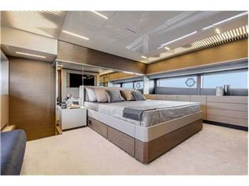 Ferretti yachts 920 piola