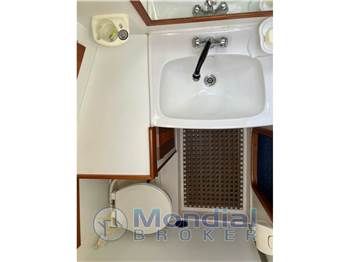 Hallberg Rassy 42 F MK2