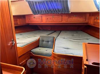 Hallberg Rassy 42 F MK2