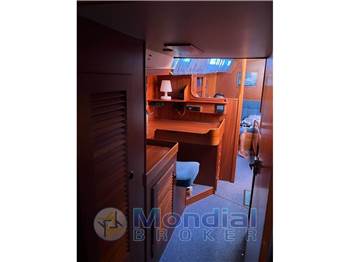 Hallberg Rassy 42 F MK2