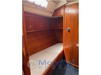 Marine Projects Moody 38 CC
