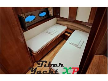 Aicon 56 FLY - BARCA IN ESCLUSIVA