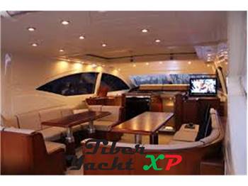 Overmarine - Mangusta 72 Mangusta - BARCA IN BUONE CONDIZIONI GENERALI - INTERNI ROVERE