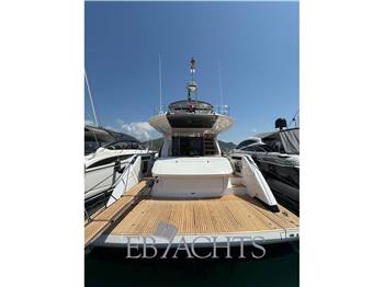 FERRETTI YACHTS 670