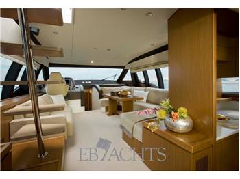 Ferretti Yachts 592