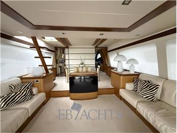 Ferretti Yachts 731