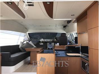 Ferretti Yachts 510