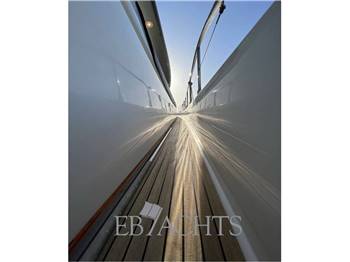Ferretti Yachts 630