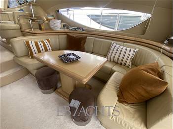Ferretti Yachts 550