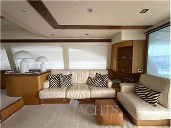 Ferretti Yachts 731