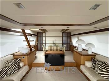 Ferretti Yachts 731