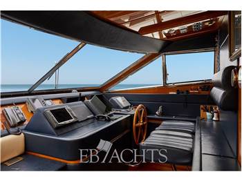 Sanlorenzo 82 Flybridge