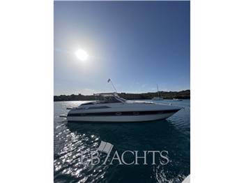 Pershing 33