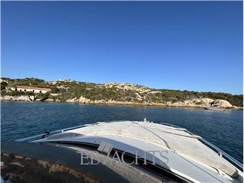 Pershing 33