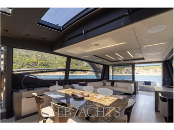 Pershing 8X