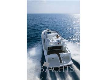 Ferretti Yachts 550