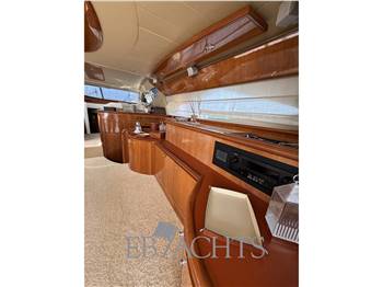 Ferretti Yachts 620