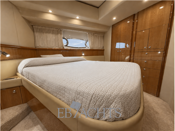 Ferretti Yachts 620