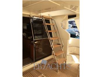 Ferretti Yachts 620