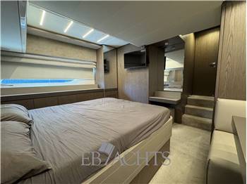 Ferretti Yachts 550 new