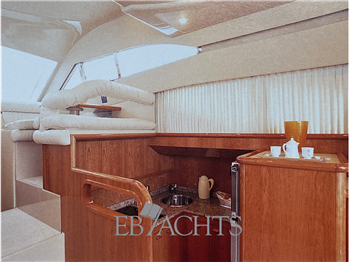 FERRETTI YACHTS 430