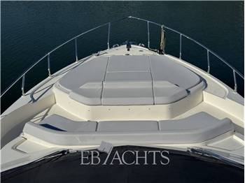 Ferretti Yachts 550