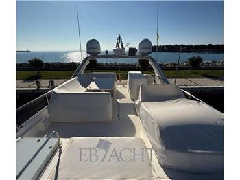 Ferretti Yachts 630