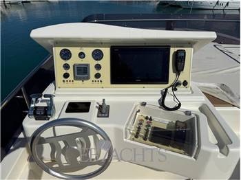 Ferretti Yachts 630