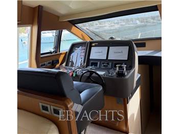 Ferretti Yachts 630